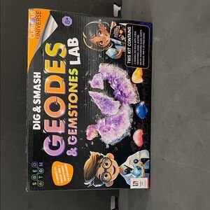 Geodes & Gemstones Lab Kit